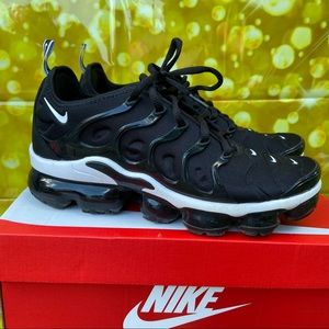 Black Nike Air Vapormax Plus Sneakers.